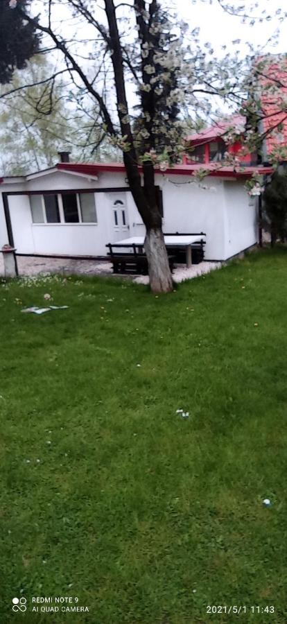 Ravne Apartman Visoko Eksteriør bilde